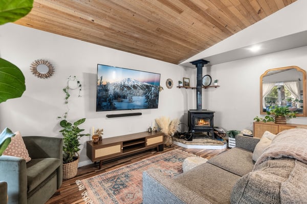 Boho Bungalow- Woodstove