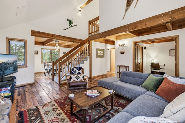 Sunriver Legacy- stairs