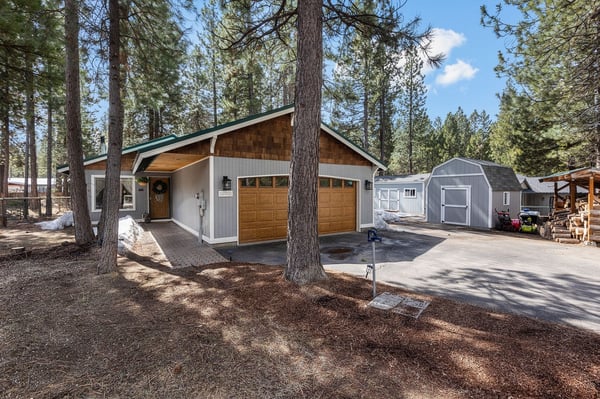 Boho Bungalow-  front entry